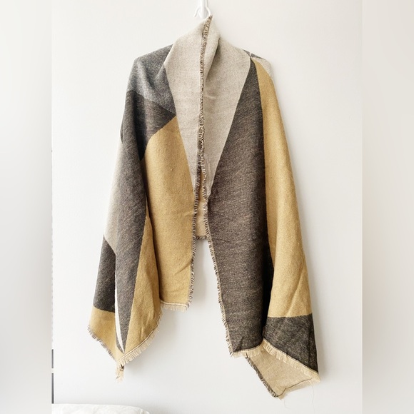 Colourblock Blanket Scarf - Picture 2 of 4